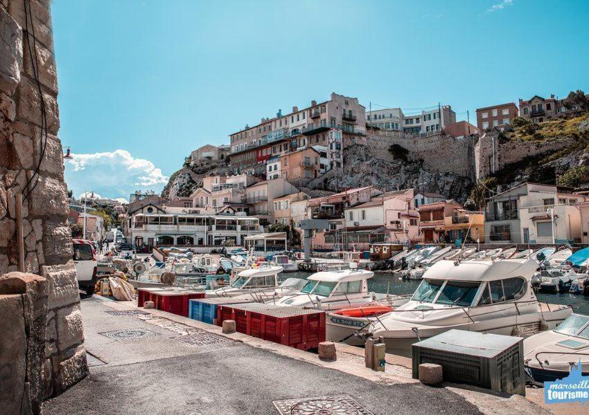 Une Calanque Au Coeur De La Ville Μασσαλία Εξωτερικό φωτογραφία